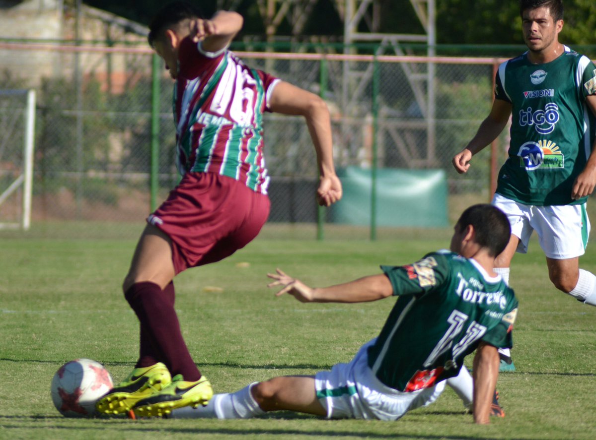 FutAficionado's tweet photo. 🏆 #PrimeraC 

📆 #Fecha6

⚽️ @a_tembetary 3-0 #S. Pettirossi

🥅 Goles: Antonio Mora ,  Gustavo Cañizales y Carlos Alvarenga (T)

📸 @Chinchu_07

@suenosdeprimera https://t.co/N1f5awtB45