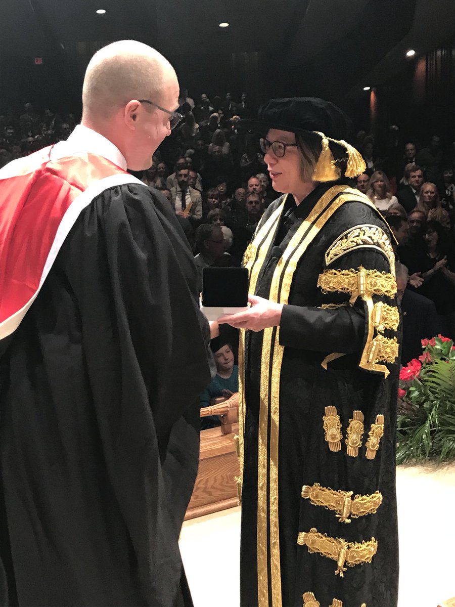 andrewe_warren's tweet photo. Dr. Matthew Foss - winner of the  CB Stewart Gold Medal in Medicine. Congratulations! #dalgrad2018 @DalMedSchool https://t.co/8EVDCHANDi