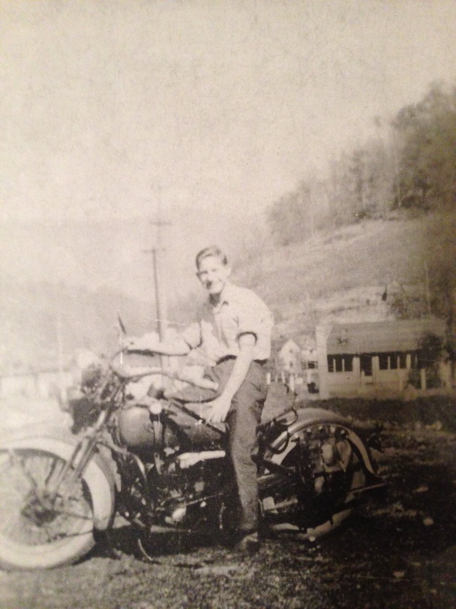 Razzekonn's tweet photo. #FreedomIsTheReason honoring my late father George E Sharpe US Navy WWII veteran.  Thanks Dad and all that answered the call. On this day let us reflect back on the ones that came before us and made the world a little safer for all. https://t.co/9cqyKXWvX0