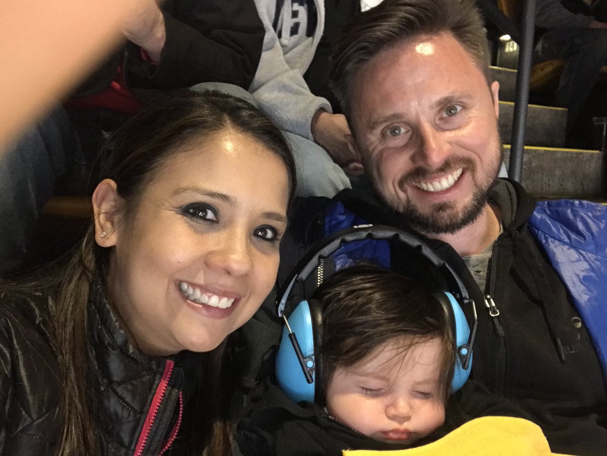 LuciaRBenjamin's tweet photo. @ems4kids #LoganSnow’s first Bruins game was a success! He even made it to the jumbo throne with his #ems4kids earmuffs! Soundproof at its finest! #soundproof #soundasleep https://t.co/6Ay2lpzB6D
