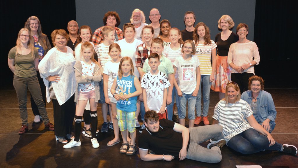 Stichting Productiehuis Alphen draait al warm voor nieuwe kerstvoorstelling bit.ly/2IQOXsd #alphen <a href="/StichtingPA/">Productiehuis Alphen</a>