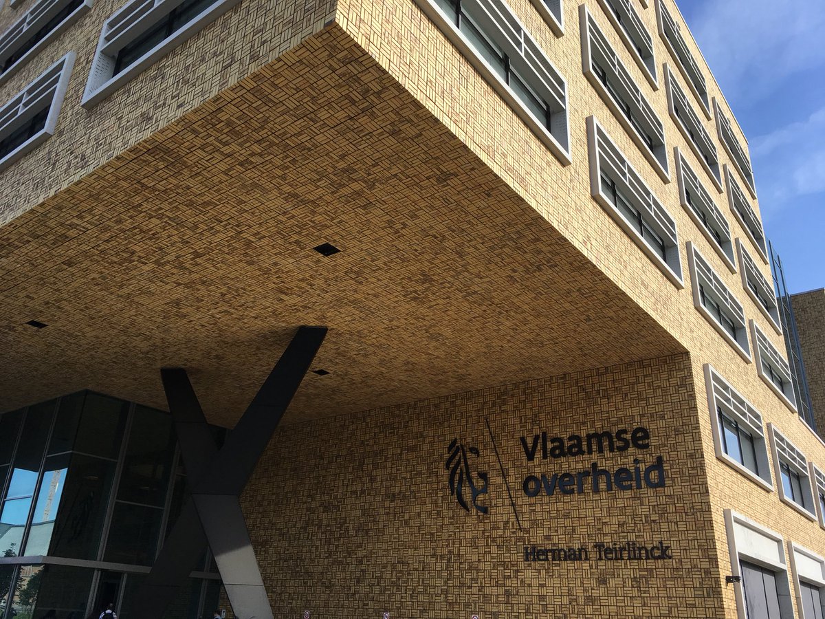 jokeeh's tweet photo. Voorlopig onze vaste stek op maandag. @uwtekstbe versterkt de redactie van https://t.co/Wq7M4v8rB0 https://t.co/79lHis6RQJ