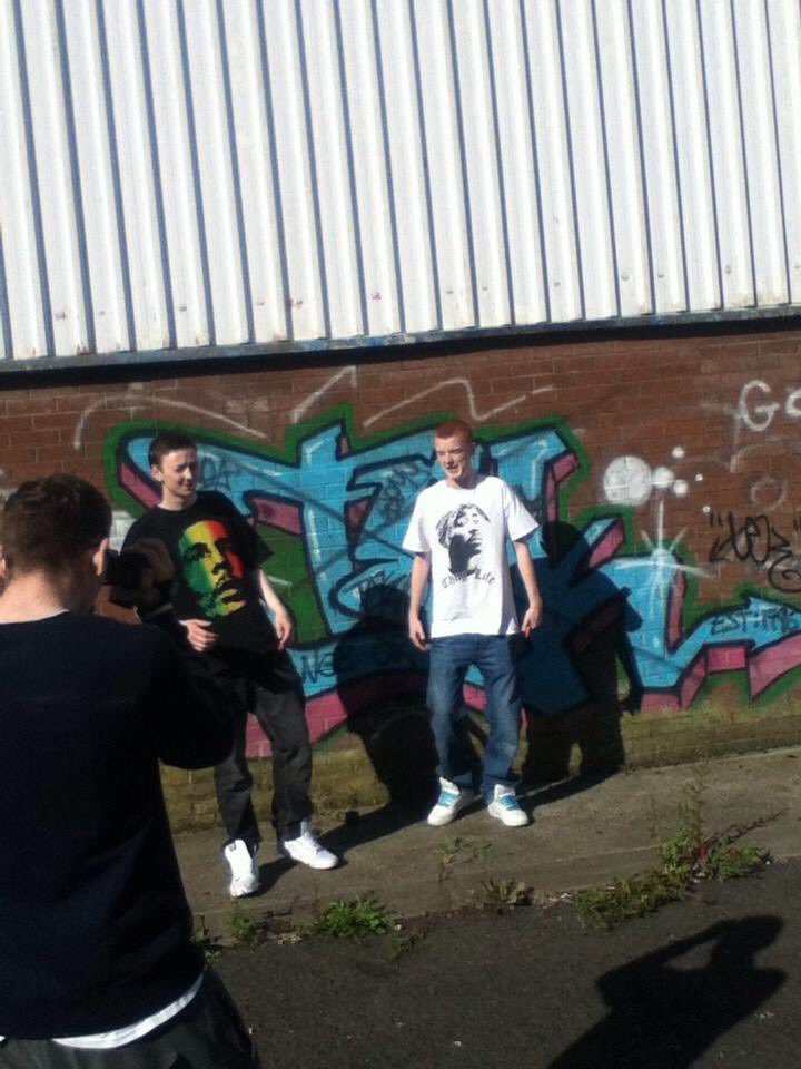 NWHipHop1's tweet photo. NWHH!! Few classick snaps from shooting the Throne video!! GET IT IN YE!! https://t.co/oqQOKhhkr3