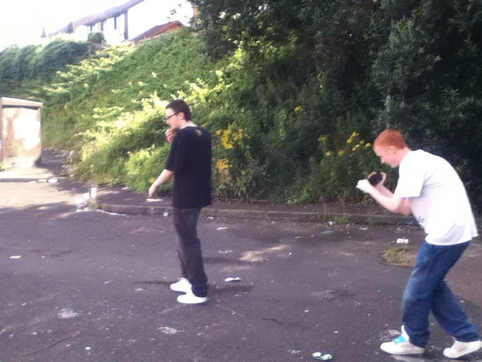 NWHipHop1's tweet photo. NWHH!! Few classick snaps from shooting the Throne video!! GET IT IN YE!! https://t.co/oqQOKhhkr3