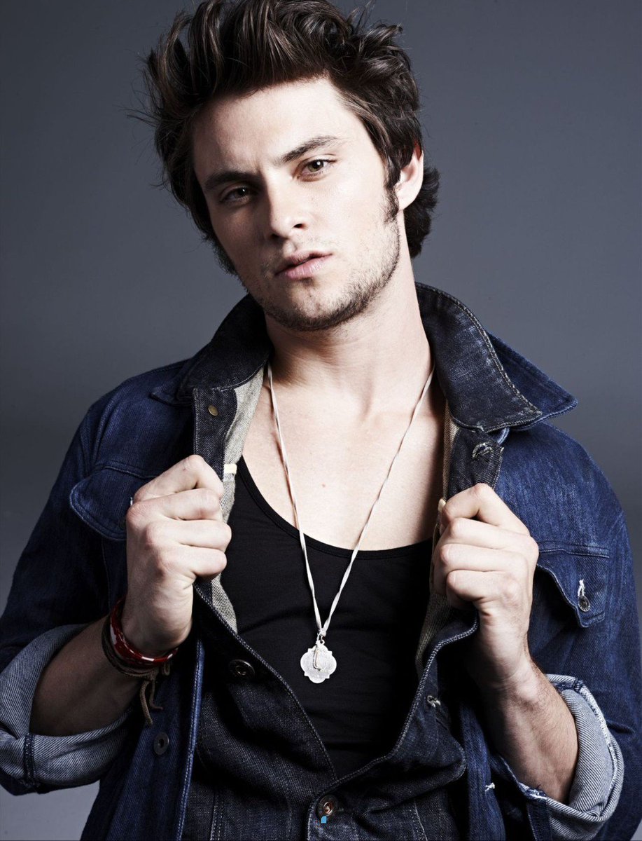 Eri イエベ秋strongautumn 顔タイプエレガント 最近またシャイロ熱が 性癖にドハマりしている 美しい やはり美しい人は世界を救うね ありがたや 何せ We Are Your Friends を借りたくて あの子と遭遇したワケでだな 明日 会えるかな