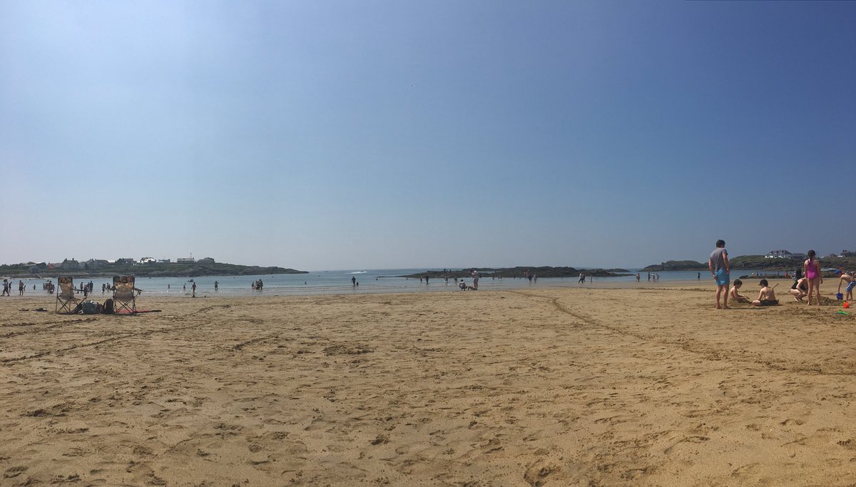 Pretty beach, clean and warm #Anglesey #treaddurbay