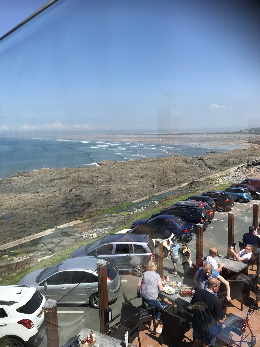 melisxbaker's tweet photo. Lovely lunch at the Pier House Westward Ho!  Rosie very well behaved too 😃. Time for a little walk #bankholiday #sunnydays https://t.co/aQsCx7cR8V