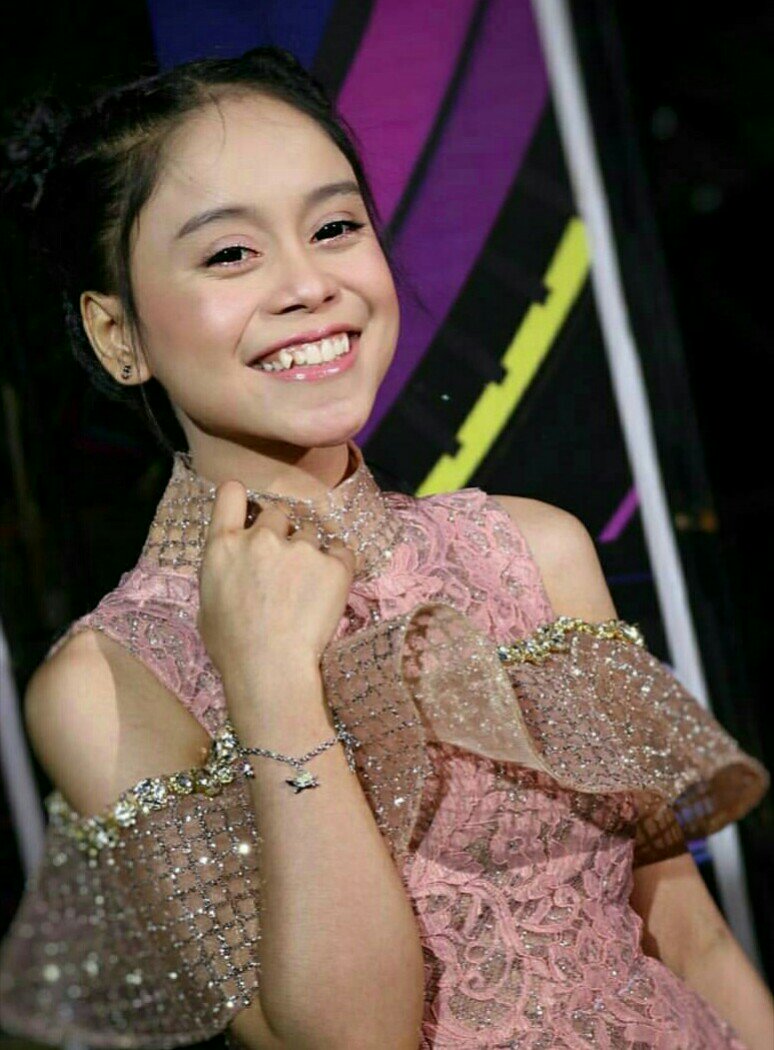 Adedeh kenapa ini sinyal leletnya super #IramaRamadhanWithLesti