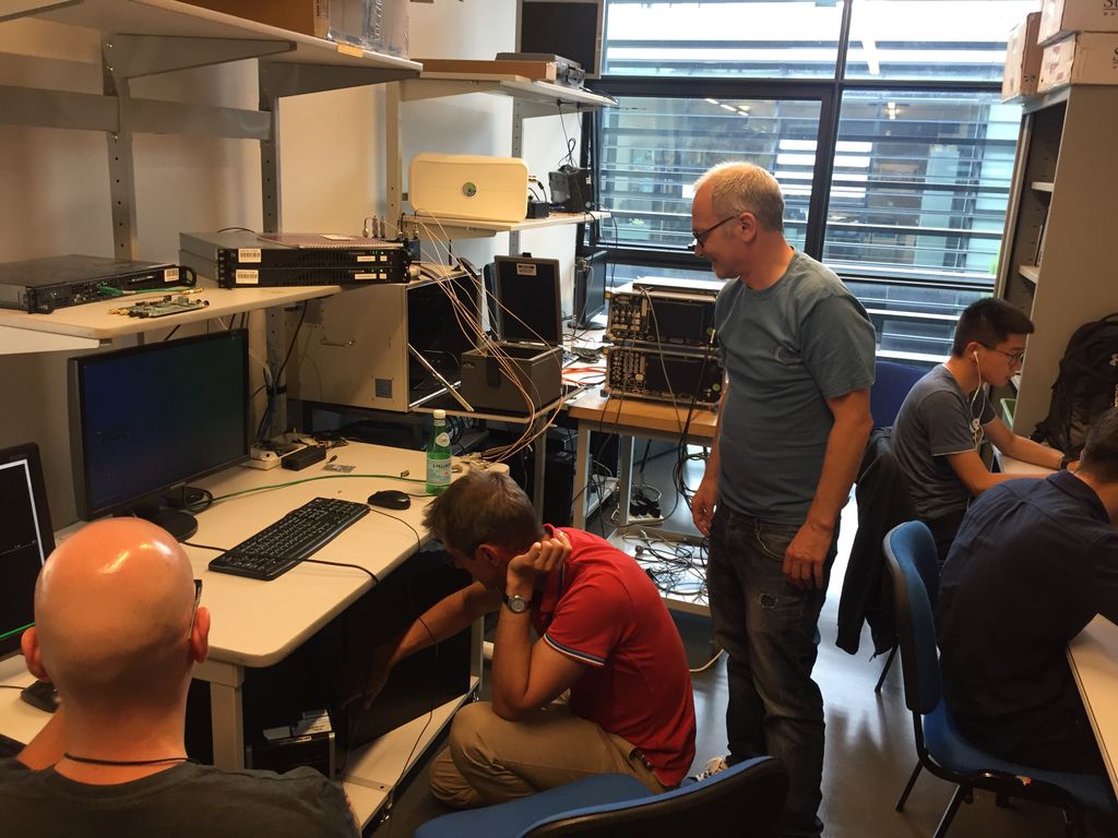 osalliance5g's tweet image. @osalliance5g #openairinterface team setting up the CONTINUOUS INTEGRATION BENCH in the labs @EURECOM @orange @NokiaBellLabs @Fujitsu_Global @TCL_USA @InterDigitalCom
