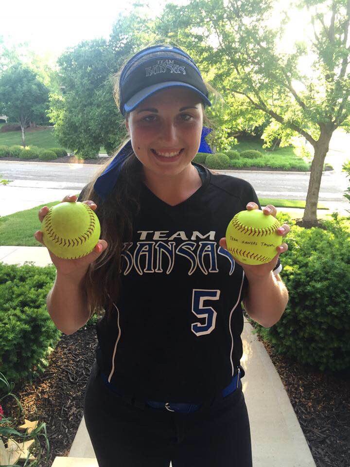Taylorjayhawk's tweet photo. Congrats Maddie! Three dingers this weekend so far on the way to helping your Team Kansas team go 4-1-1 in pool. Bracket play today. Good luck! https://t.co/Bc7t7tg4ZM