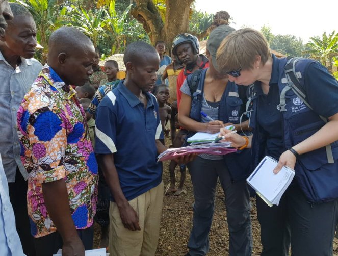 WHOAFRO's tweet photo. WHO is bringing additional staff to Bikoro &amp; other remote areas of #DRC to help frontline health workers respond to the #Ebola outbreak.
Since the outbreak started we've sent a mobile lab, vaccines, supplies, infection prevention experts, community engagement &amp; other specialists. https://t.co/wK2B6Uac6f