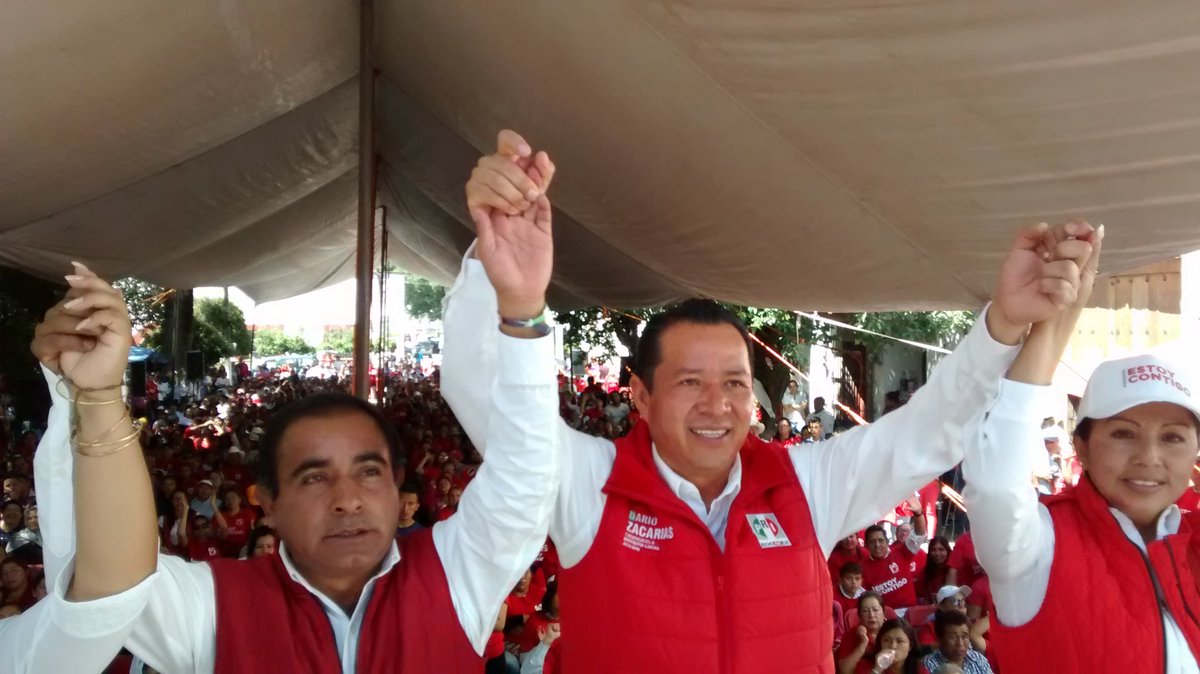 PRImxTepe's tweet photo. #Tepetlaoxtoc Trabajaremos de la mano de la Diputación Local para lograr más apoyos y proyectos para nuestro Municipio: @rolando_trujano @DarioZacariasC #EleccionDeContinuidad #UnaVozUnaFuerza https://t.co/m2hOYaK2lE