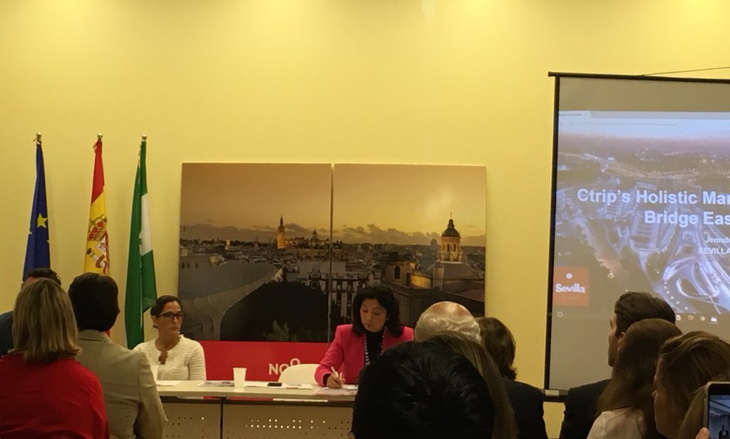 FrancescPirisOl's tweet photo. Excelente Seminario el que habeis impartido hoy en Sevilla 🇪🇸🇨🇳 Muchas Gracias!! @CtripSpain @monicafiguerola 😊😊 https://t.co/hNSfOlYPiJ