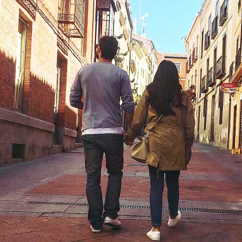 BrecoSan's tweet image. &quot; Caminar de tu mano ....ES UN SUEÑO..
..ES MI SUEÑO!!!! &quot; ❤🐙😍👫 Buenos días mundo 🤗 #AmorBonito #CompañerosDeVida #Complices #Boni #Tiki @anabreco @ivansanchezz_