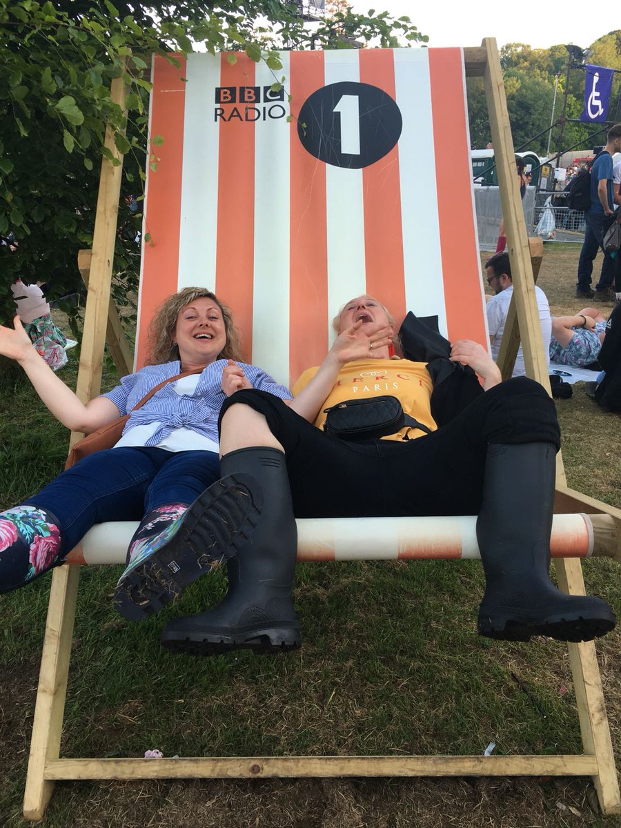 amj36's tweet photo. #Amazing day yesterday at #BiggestWeekend @jasonderulo @taylorswift13 @30SECONDSTOMARS @JaredLeto @pixi_1008 https://t.co/HXrvionYWl