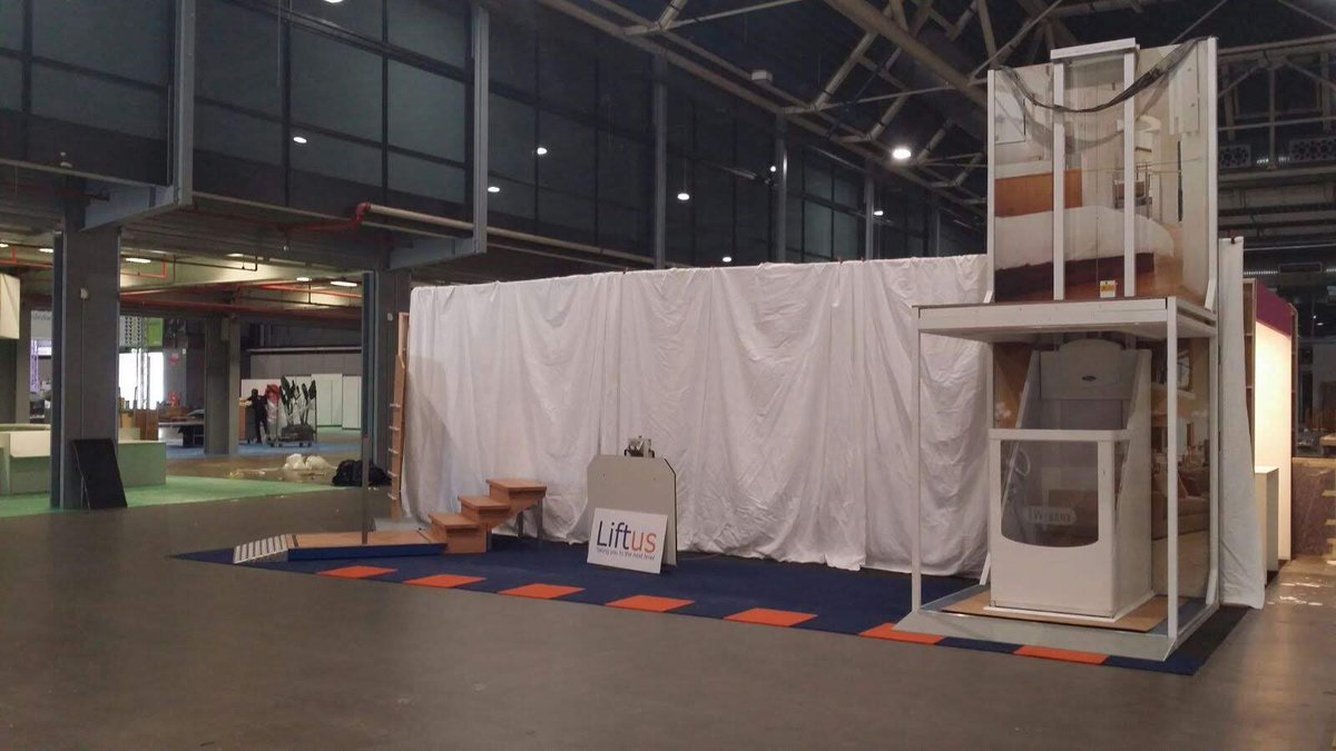 LIFTUSnl's tweet photo. We zijn op deze warme dag druk bezig met de voorbereidingen voor de Supportbeurs. Ben jij er tussen 30 mei en 2 juni ook bij? Wij hebben gratis toegangstickets. Meld je vandaag nog aan! (Op=op) https://t.co/rtGQw5nJD1 #klimaatzaak #italië #liften #supportbeurs https://t.co/LUI6zq0gmE