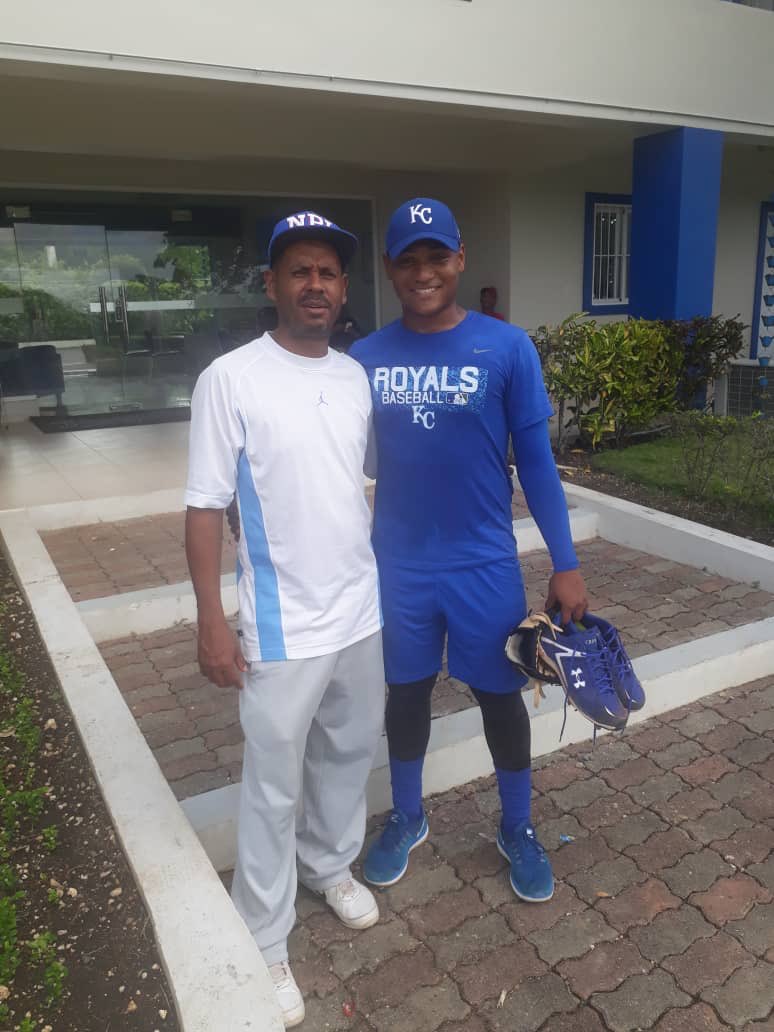 Felicidades Heribert Garcia de Melvin Mora Academy, por su Constancia y perseverancia, ahora Mismo unos de los mejores Picher en Dominicana