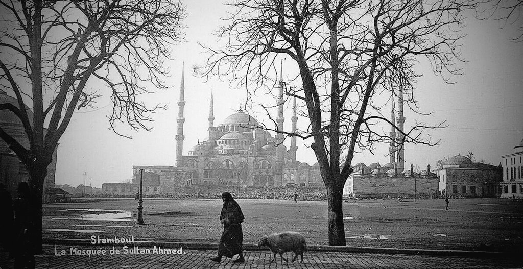 Sultan Ahmet
1920

Istanbul
Turkey

#istanbul 
#Turkey 

.