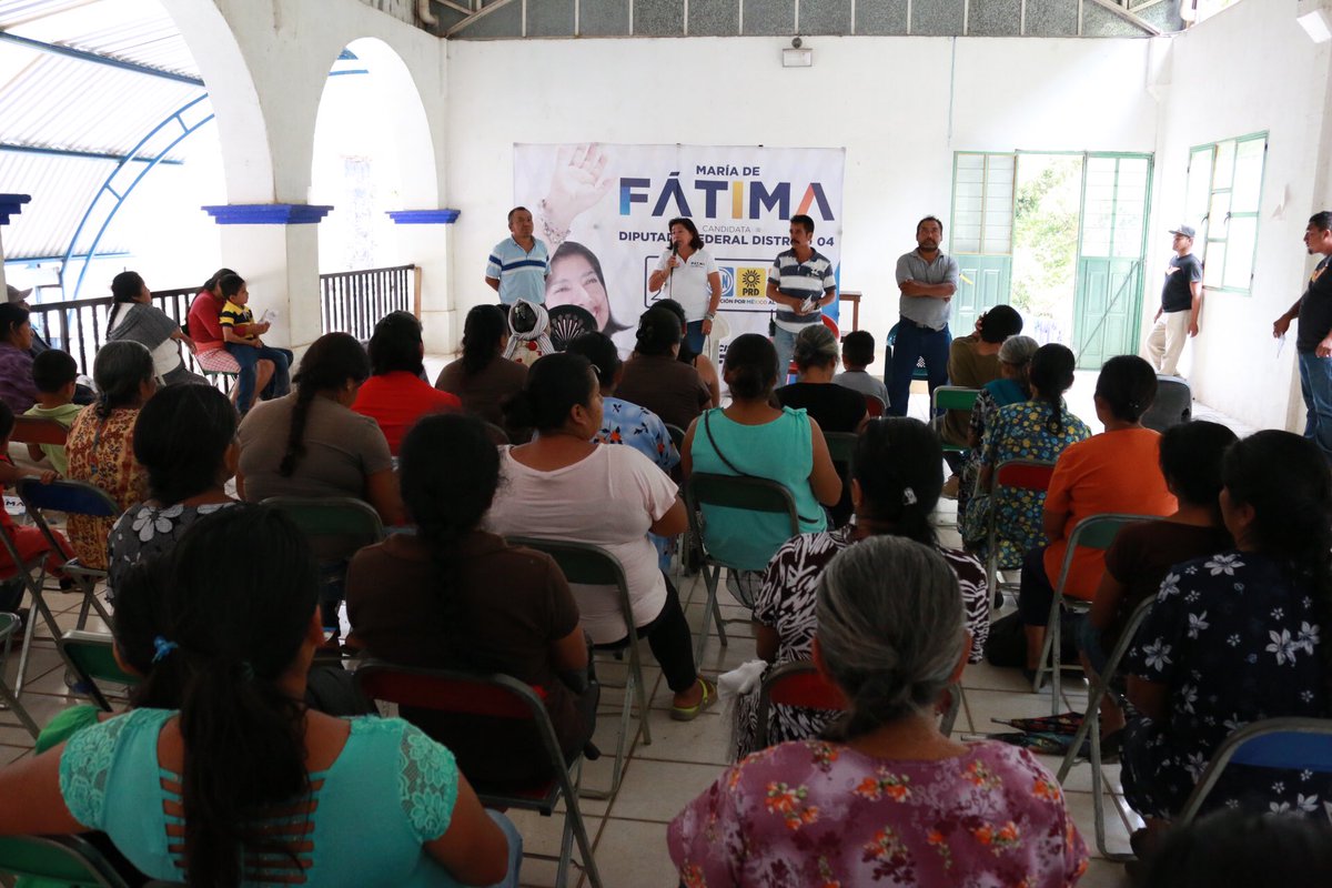 Ma_DeFatima's tweet photo. No llegamos hasta aquí para no regresar o prometer lo que no podremos cumplir; gracias a nuestra gente de San Juan Comaltepec y Totontepec Villa de Morelos por el recibimiento y por ver en nosotros la mejor opción para trabajar juntos por el progreso del Distrito 04. https://t.co/PG6AJMOkJJ