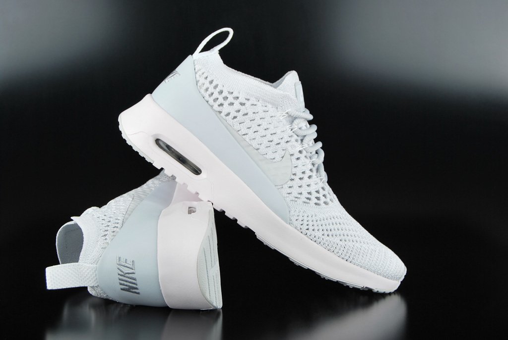 Streetwear's tweet photo. Wir haben den perfekten Sommer Sneaker für Euch Mädels! Der 
Nike Air Max Thea Ultra Flyknit Pure Platinum Sneaker jetzt nur 99,90 EUR statt 139,90 EUR.

#Nike #AirMax 

https://t.co/HMPWDiWXNF https://t.co/vI3ghEEE9x
