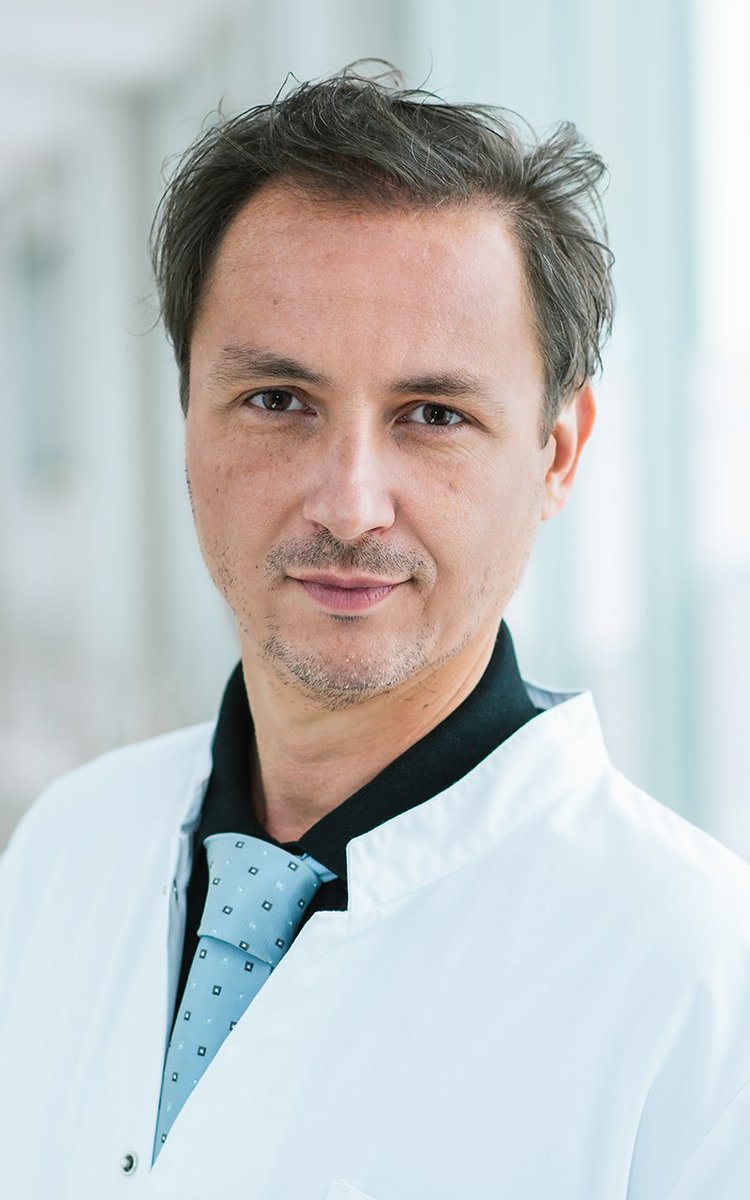 BBrueder's tweet photo. Primar Dr. Martin Wehrschütz, MBA (45) wurde zum Ärztlichen Leiter des Krankenhauses Eisenstadt der Barmherzigen Brüder bestellt und tritt die Funktion per 1. Juni 2018 an. https://t.co/JCH2YO0l6C https://t.co/232LsnMY62
