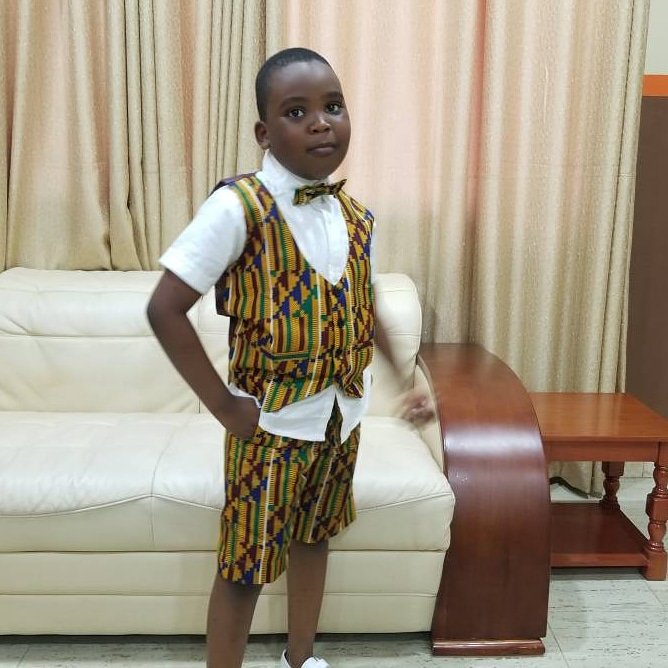 dahavenafrica's tweet photo. Time spent with children is never wasted and a gift bought for them touches their heart.

The different styles of amazing Micheal @triumphant_familyy

#dahaven #african #africatotheworld #childrenwear  #kidswears #kidsfashion #kente #africadiaspora https://t.co/DM3LllKIec
