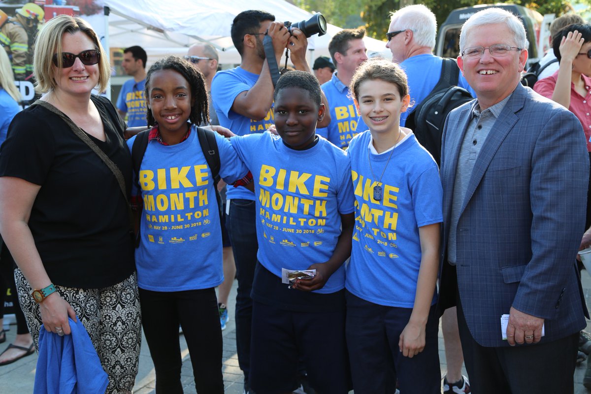 HWCDSB's tweet photo. Happy #BikeToWorkHam from HWCDSB students! Join us as we gear up for #BikeToSchoolWeek & #BikeMonth: https://t.co/bTyHF1RE3a https://t.co/tiQqoHl1zx