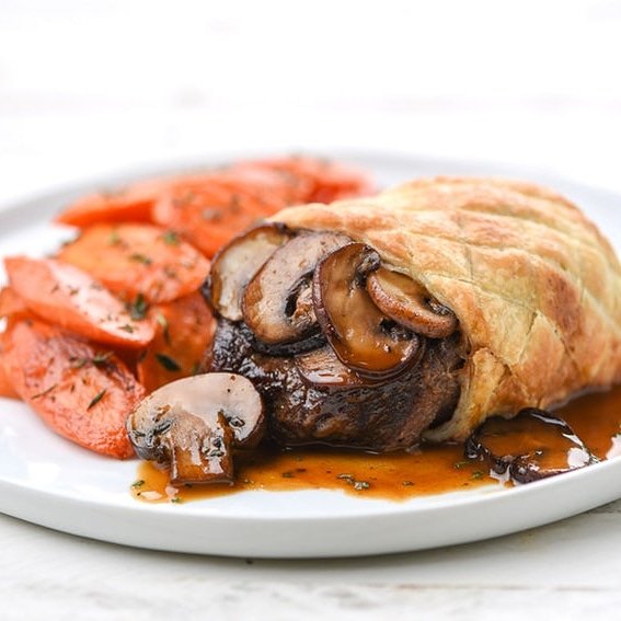 Iftar is 6 hours away!!! Hungry yet? Check out our steak wellington recipe - bit.ly/HalalSteakWell…