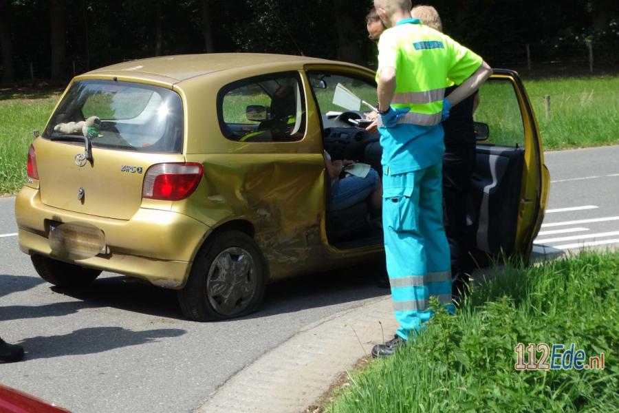 🚨 Lichtgewonde bij aanrijding op de Hessenweg in #Lunteren 112.press/QVMlFP 112Ede https://t.co/9CKrUFSgfj