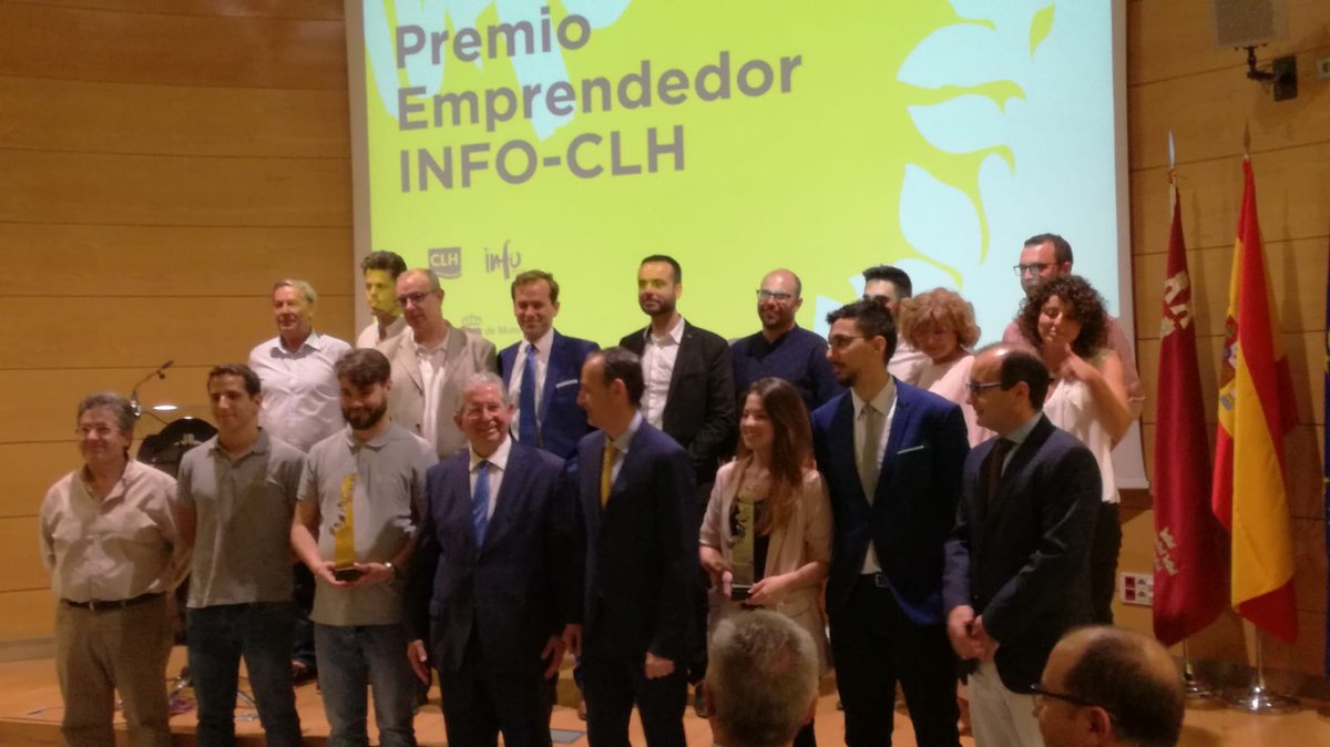 Esta mañana hemos asistido a la entrega del Premio Emprendedor INFO-CLH. #PremioInfoCLH
¡Enhorabuena a los proyectos ganadores <a href="/nidorobotics/">Nido Robotics</a> <a href="/UsefulWastes/">Useful Wastes</a> y <a href="/DMFlecho/">Flecho</a>, además de a todos los finalistas! 🏆🏆🏆