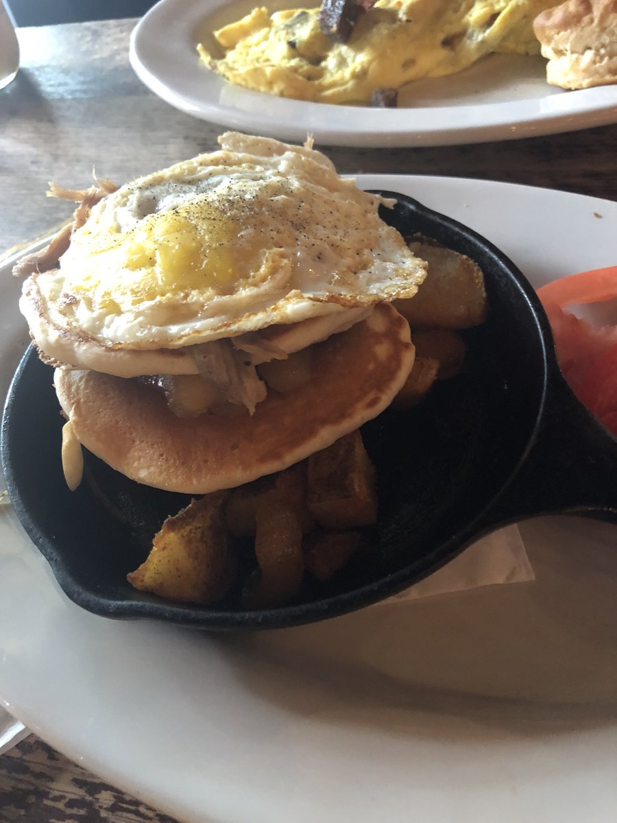 BlazinFrnk's tweet photo. Thanks for the recommendation, @fieldingfowler . #southernStack @PuckettsGrocery https://t.co/2OF2R8FeDS
