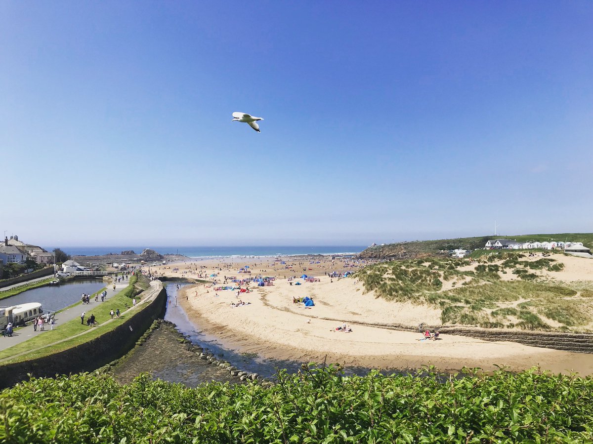 HayzzC's tweet image. 🏖☀️