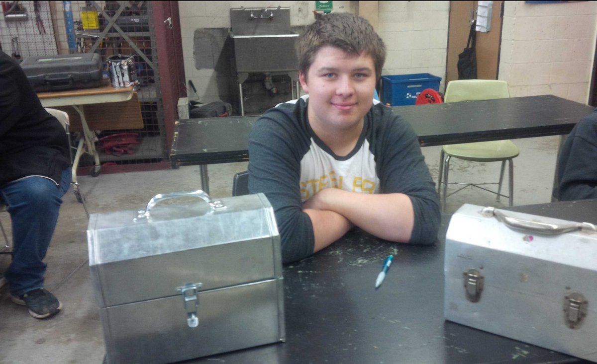 MrDinnes's tweet photo. Alec has been inspired by @LMayMFG creating his own custom lunch box. @LivelyDSS https://t.co/kEK4zDcQyM