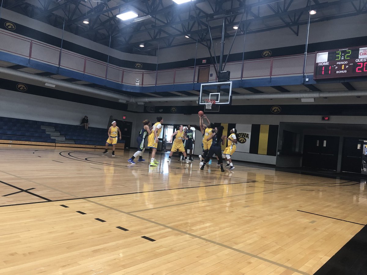 IowaForceWBB's tweet photo. More pics from the game vs St Louis Surge. Back at it again this weekend vs Midwest Flyers. Still looking for more players if interested 📲 @WBCBL #ForceWBB https://t.co/AbQVO88nH4