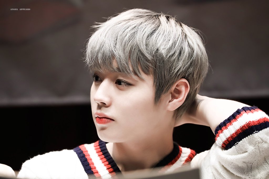 angelappears529's tweet photo. #HappyJihoonDay #박지훈_생일축하해 Have faith in your dreams and someday,your rainbow will come smiling through. https://t.co/ktjlOJiAE3