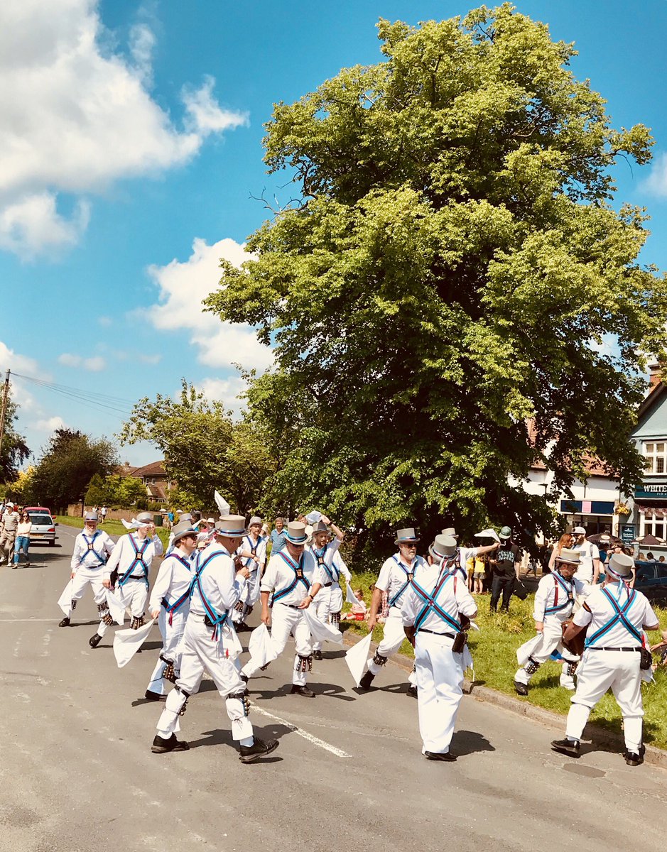 StuMoff's tweet photo. Glorious weather today for the village fete & sports day, and some fine #AccidentalPartidge from the MC: “...and that is sack-racing at its very best.” https://t.co/paaZfHNNrF