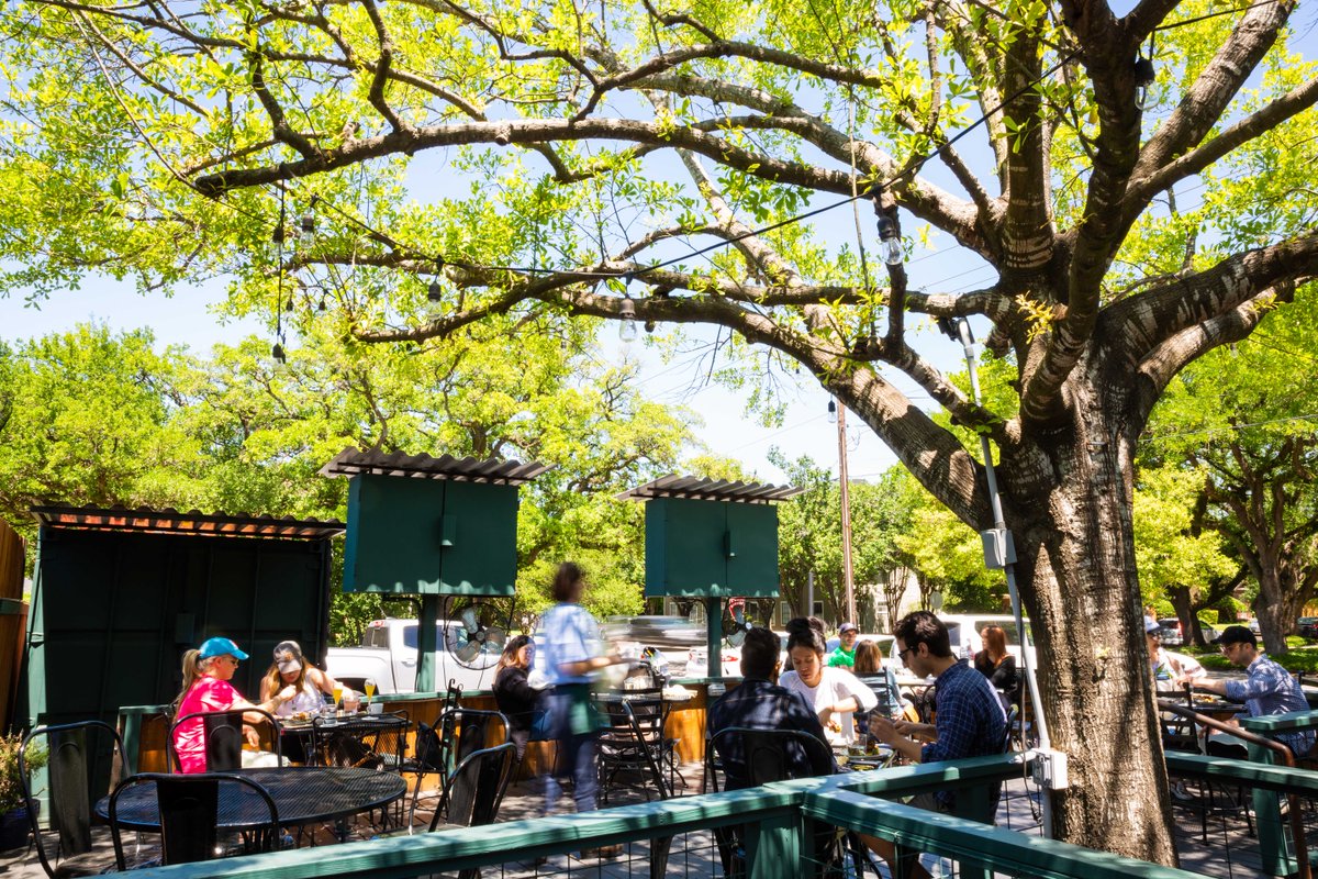 .<a href="/EightRowFlint/">Eight Row Flint</a> is opening early today (noon), with happy hour until 6 p.m. All other spots are open regular hours. May we suggest <a href="/nightheronhtx/">Night Heron</a> for your <a href="/HoustonRockets/">Houston Rockets</a> viewing pleasure tonight? $3 Houston beer any time a Houston sports team is playing! #Houston