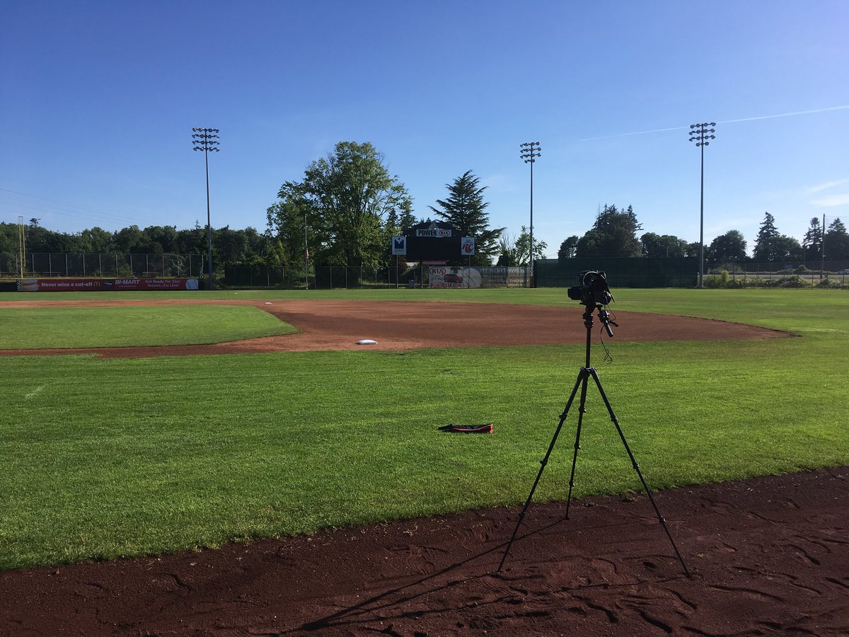 Couldn’t ask for a better day filming @baseballfactory and @softballfactory in @salemoregonlife :) #skeeterbuggins #videoproduction #baseball #softball #sunnyday