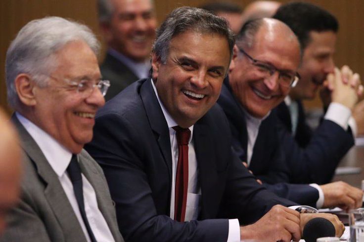forum21br's tweet photo. Valor: 'Governo vai compensar redução no diesel c/ outros impostos e cortes de R$ 3,8 bi' Globo: 'Pensões às filhas de militares custam mais de R$ 5 bi/ano ao Tesouro'. Carta Maior: 71 mil ricaços brasileiros embolsaram R$ 350 bi em lucros e dividendos isentos de IR em 2017... https://t.co/lIj8dW1Rvw