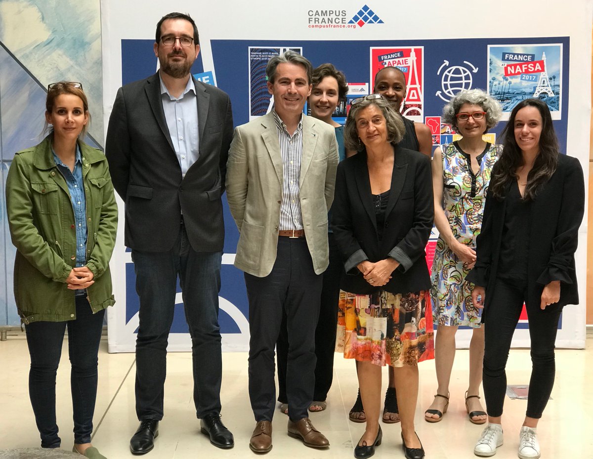 CampusFrance's tweet photo. L'agence @CampusFrance ravie d'avoir signé une convention de partenariat avec le Comité national des conseillers du commerce extérieur de la France #CNCCEF @Les_CCE @CCEFormation #FranceAlumni https://t.co/lyHKa223G3