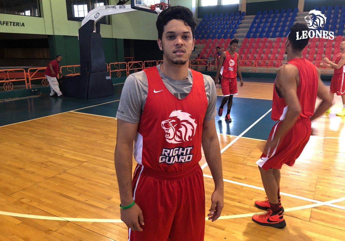 LeonesBBClub's tweet photo. Damos la bienvenida a nuestras prácticas a Eddy Polanco, nuestro pick de primera ronda del #DraftLNB2018. También se integró Cristopher Acevedo a nuestra concentración. #Ruge #Leones #SantoDomingo 🏆🦁🏆 https://t.co/oTOqV45TQY