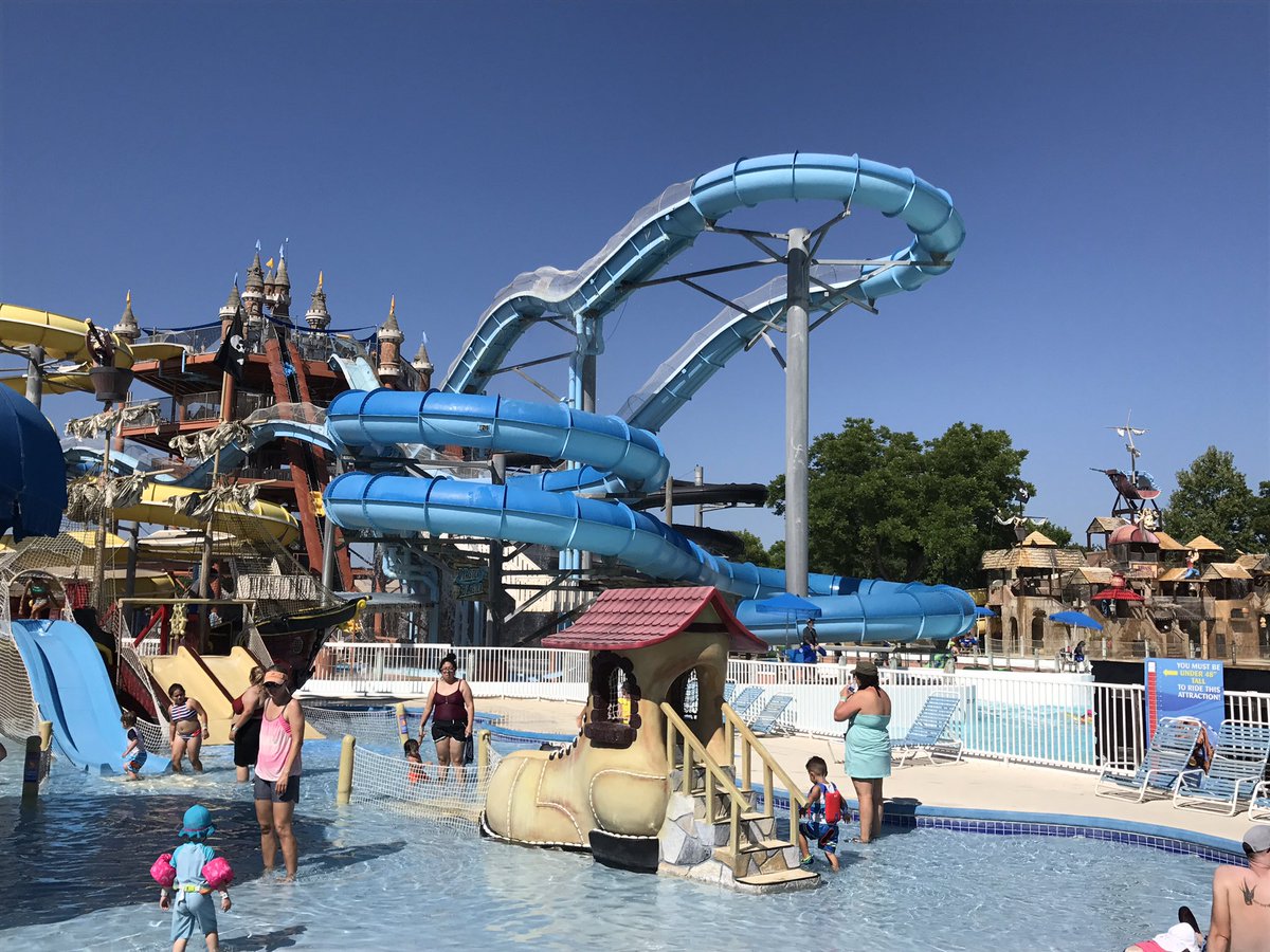 Scott_Roussel's tweet photo. Schlitterbahn w 70 teens. It's on! #YouthGroup https://t.co/dQhASGDNjL