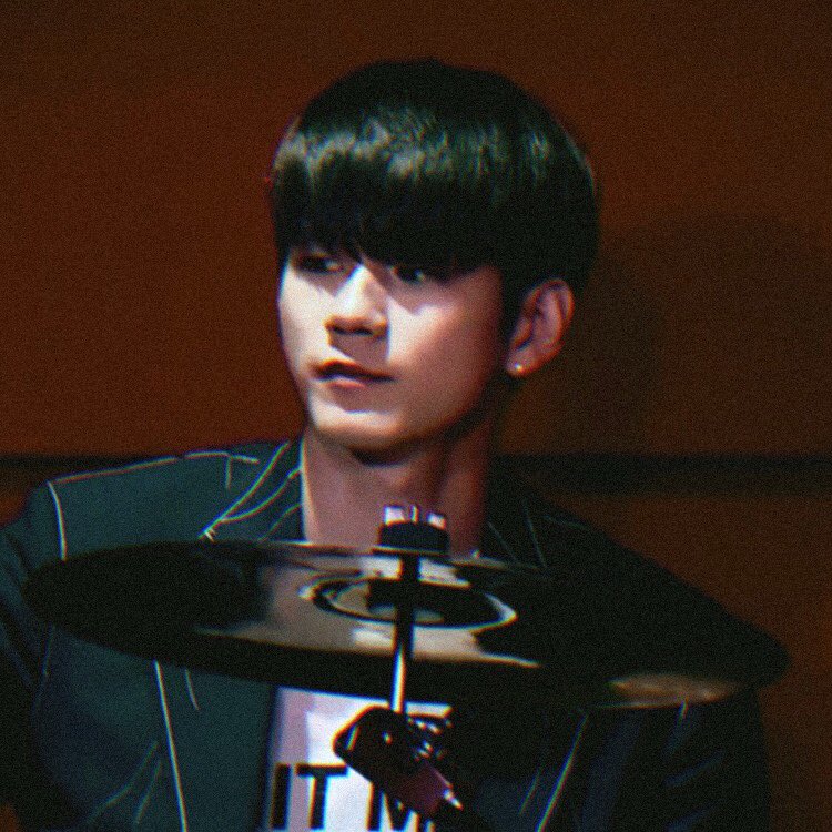__yourcigarette's tweet photo. #옹성우 #ONGSEONGWU https://t.co/jiu2ciP3sR