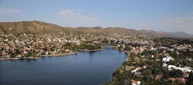 villacarlospaz_'s tweet photo. 🔶️ Sabías que...
Villa Carlos Paz fue fundada el 16 de Julio de 1913, se declaró como Ciudad el 16 de Julio de 1964 y se reafirmó como Ciudad Turística el 16 de Julio de 1987.
Su fiesta Patronal es el 16 de Julio: Fiesta de Nuestra Señora del Carmen  - Vice-Patrono San Roque. https://t.co/fwMOvIE2qe