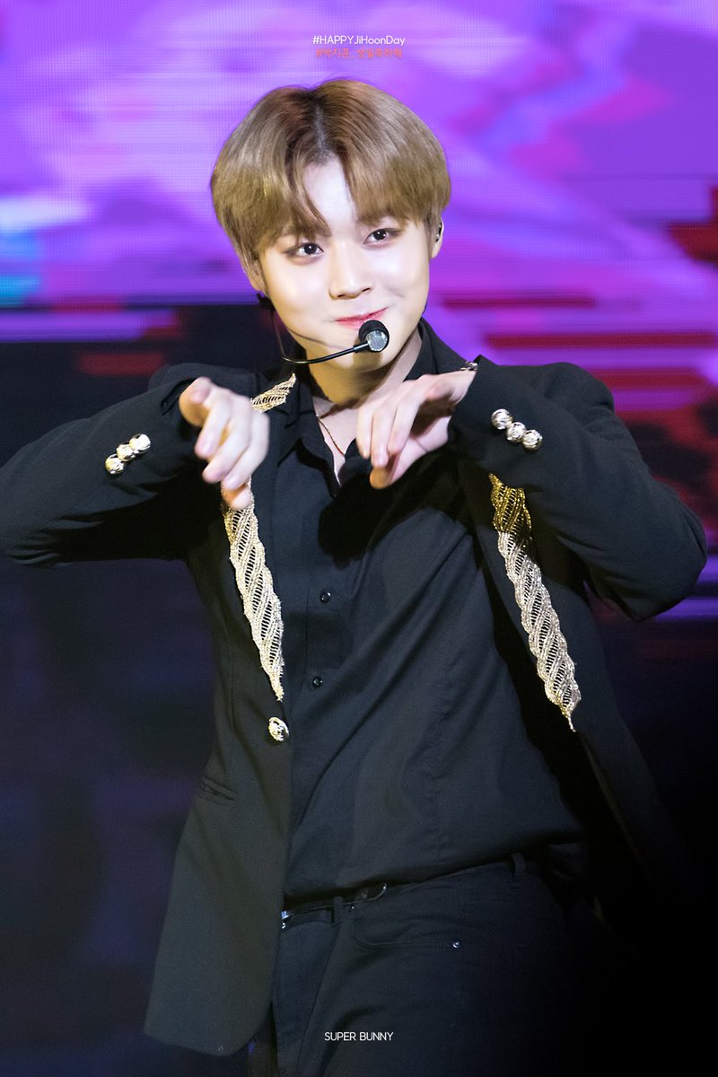 superbunny99's tweet photo. #HAPPYJiHoonDay
#박지훈_생일축하해 
#박지훈

늘 윙옵과 윙깅 사이에서 우리를 고뇌하게 만드는 #박지훈 
고민 맨날해도 되니까 매일 귀엽고 멋있어주면 좋겠다😍
@WannaOne_twt https://t.co/ICsiCbAhpd