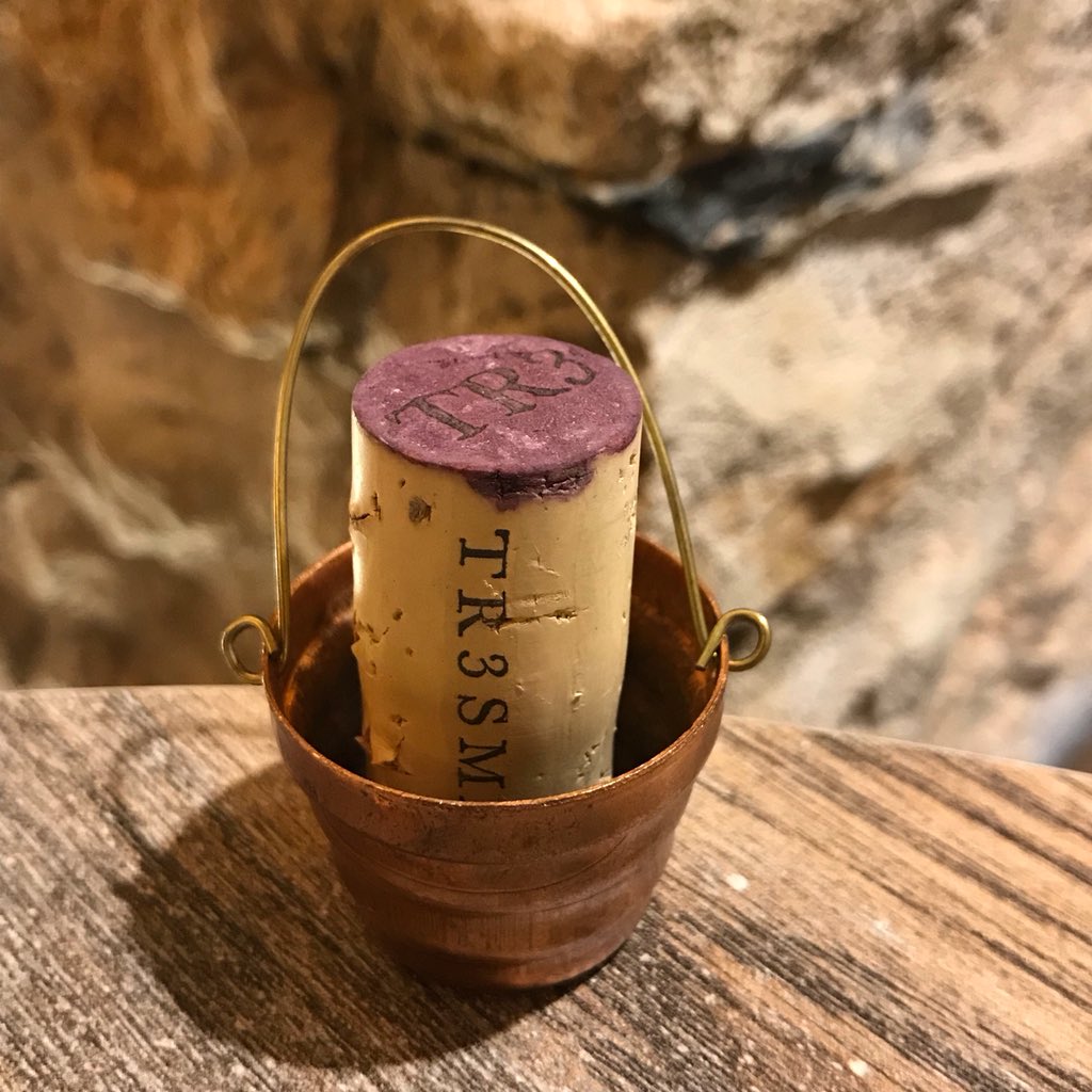 uainconcept's tweet photo. Tots els detalls compten ✅ Cada detall és important per a nosaltres 😊 #uain #uainconcept #bardevins #gastrobar #newproject #lescala #vi #vino #wine #gastronomia https://t.co/ANiTf7LEFi
