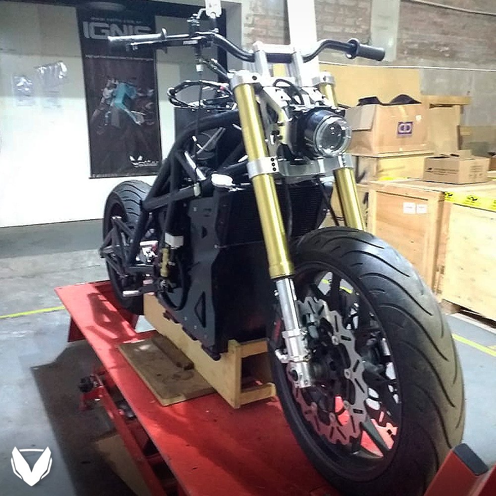 VOLTUmotor's tweet photo. Here at #Voltu HQ we have a pretty intense definition of Monday productivity: Check out our beautiful bike getting ready to wait for the grand day! #VehicleTypeApproval #Homologación #ElectrifyTheWorld https://t.co/M6pjPq1nLf