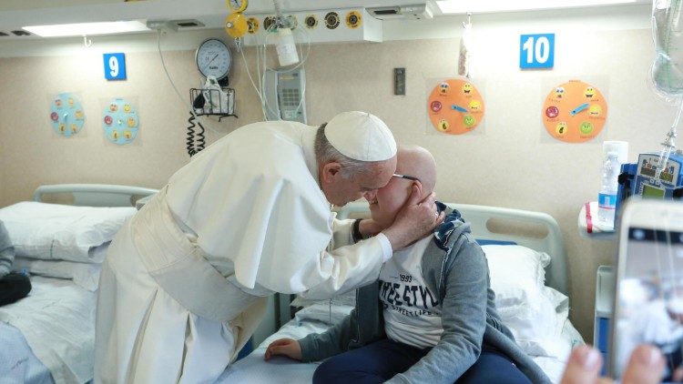 CEVmedios's tweet image. El Papa Francisco: Médicos católicos, afirmar la centralidad del paciente como persona facebook.com/CEVmedios/post… …