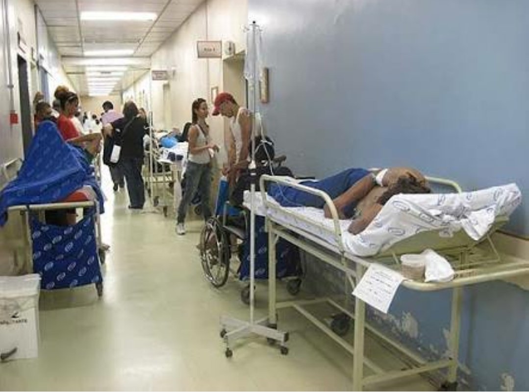 MaxyyxaM's tweet photo. " Funcionamento dos hospitais voltará a normalidade"

Normalidade:

#NaoTemAcordoComCorrupto https://t.co/fzzNXlN3c4