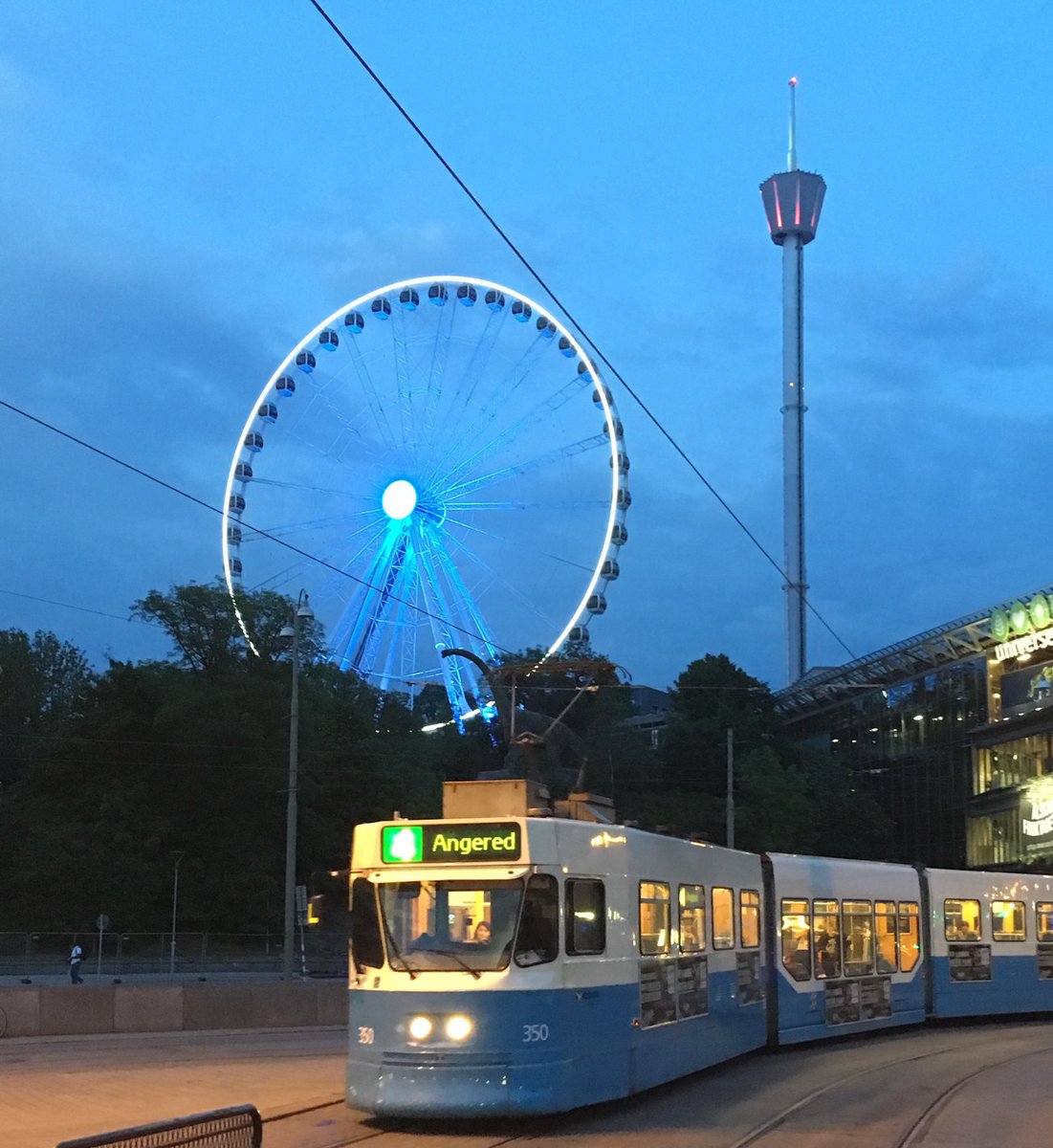 SoftEngResGrp's tweet image. #icse18 by night